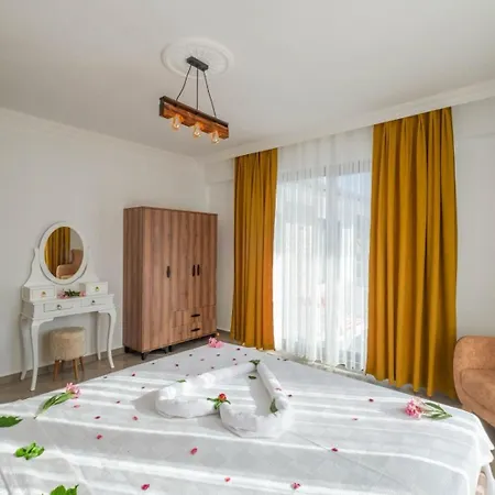 Atalar Hotell 4*